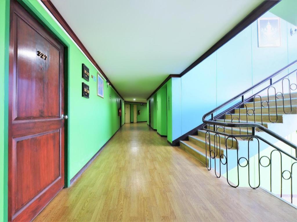 OYO 565 Trang Hotel Eksteriør bilde