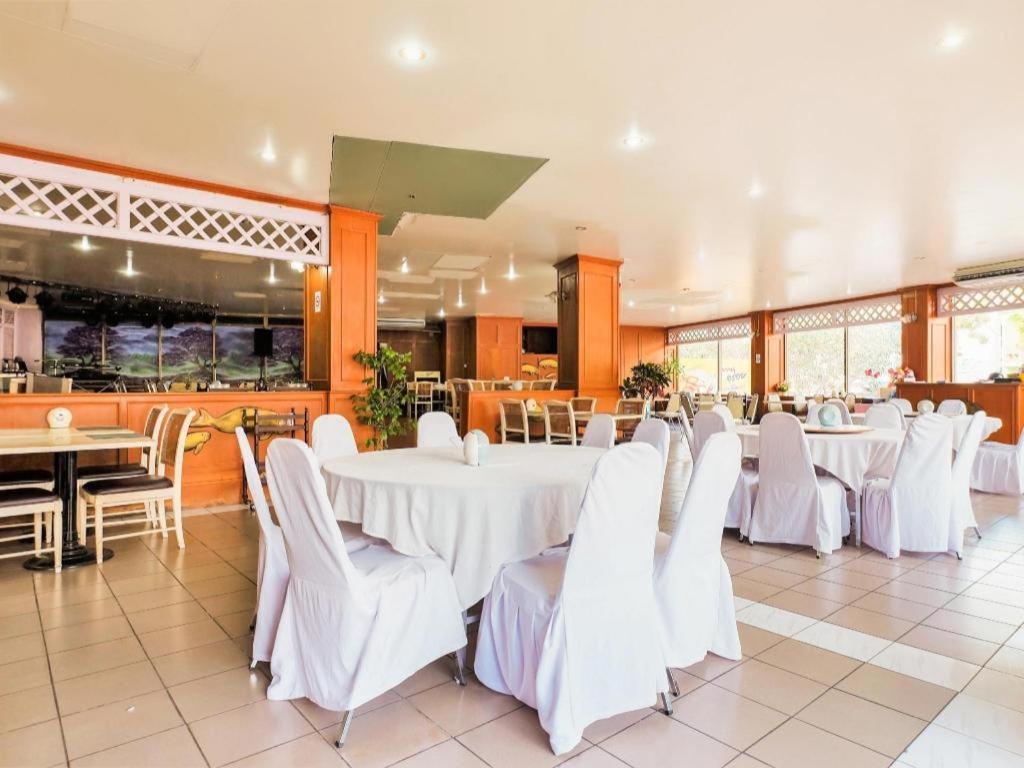 OYO 565 Trang Hotel Eksteriør bilde