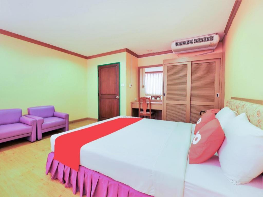 OYO 565 Trang Hotel Eksteriør bilde