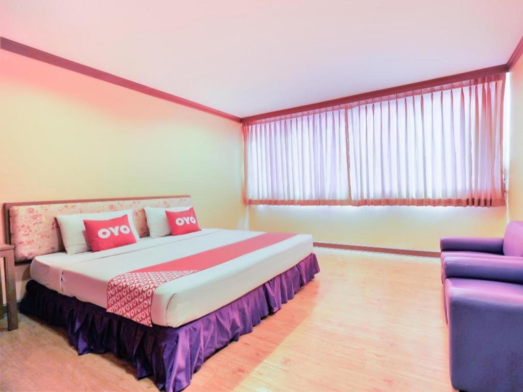 OYO 565 Trang Hotel Eksteriør bilde