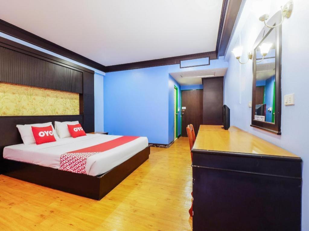 OYO 565 Trang Hotel Eksteriør bilde
