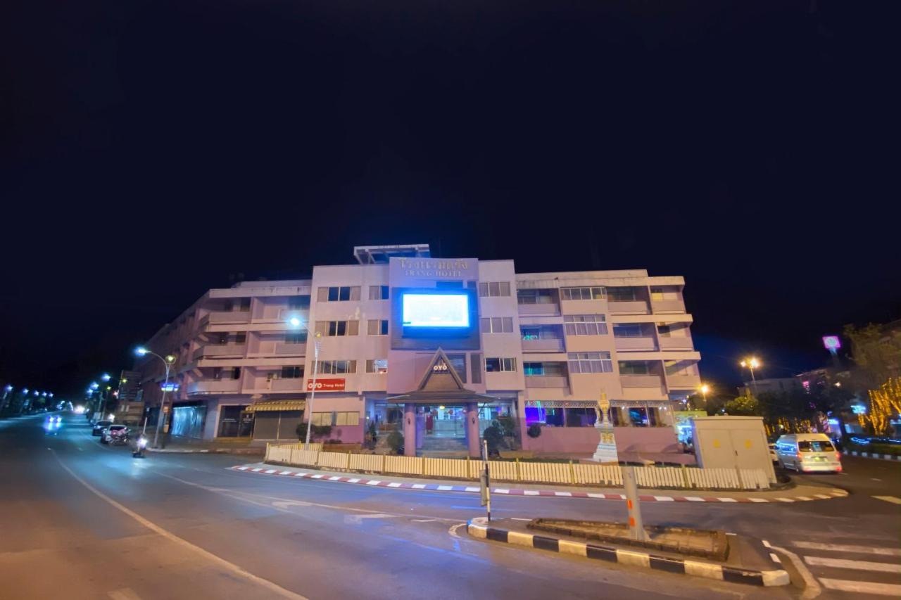 OYO 565 Trang Hotel Eksteriør bilde
