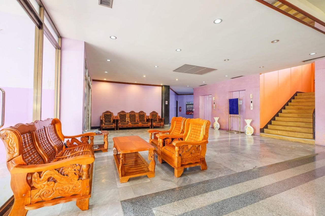 OYO 565 Trang Hotel Eksteriør bilde