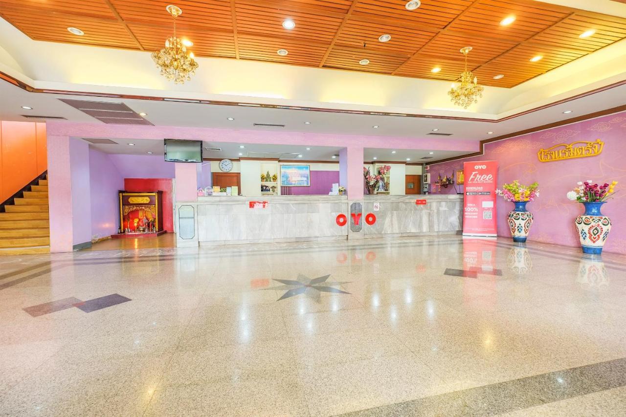 OYO 565 Trang Hotel Eksteriør bilde